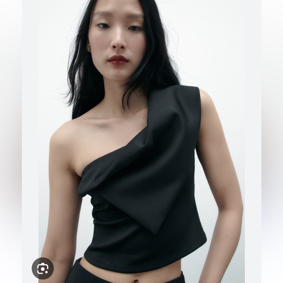 Zara Tops - Top Zara new